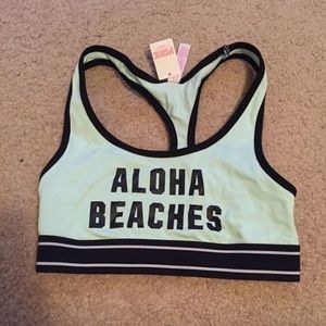 ✨HP✨ NWT Victoria’s Secret Pink sports bra